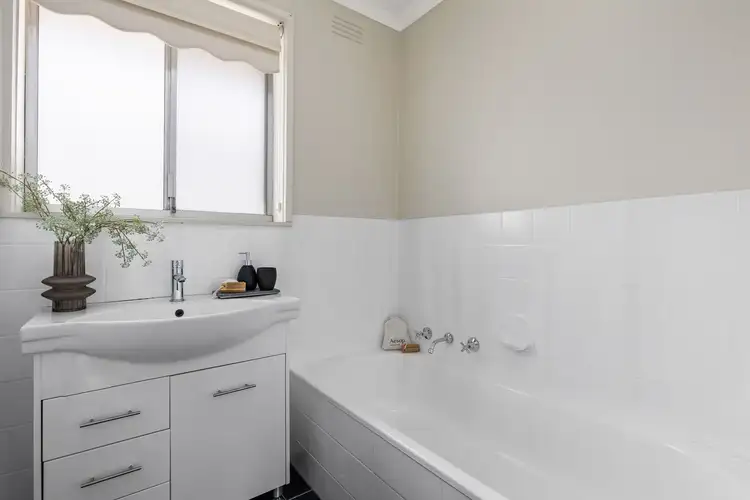 Sixth view of Homely unit listing, 2/18 Schofield Street, Essendon VIC 3040