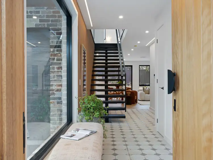 Fifth view of Homely house listing, 1 Gooriwa Place, Engadine NSW 2233