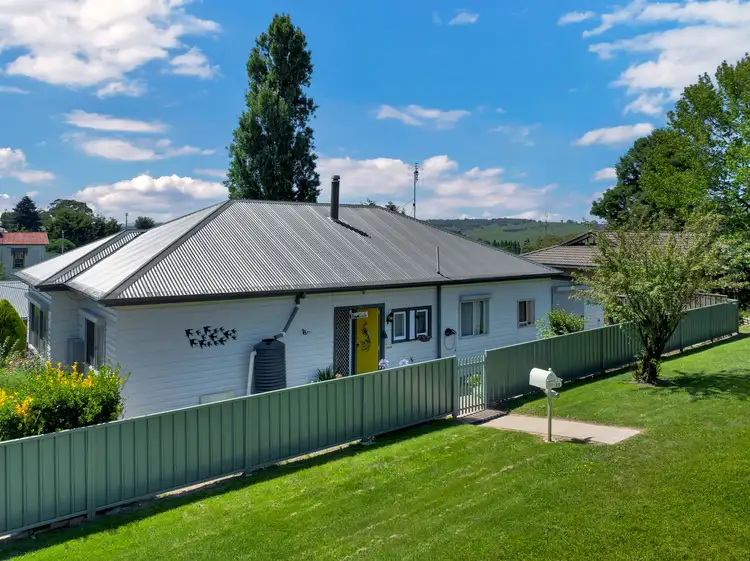 22 Raleigh Street, Oberon NSW 2787