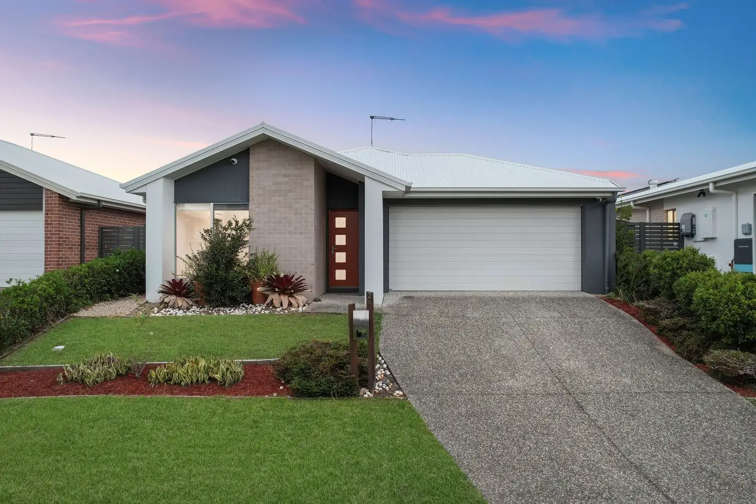 Main view of Homely house listing, 26 Greenview Circuit, Arundel QLD 4214