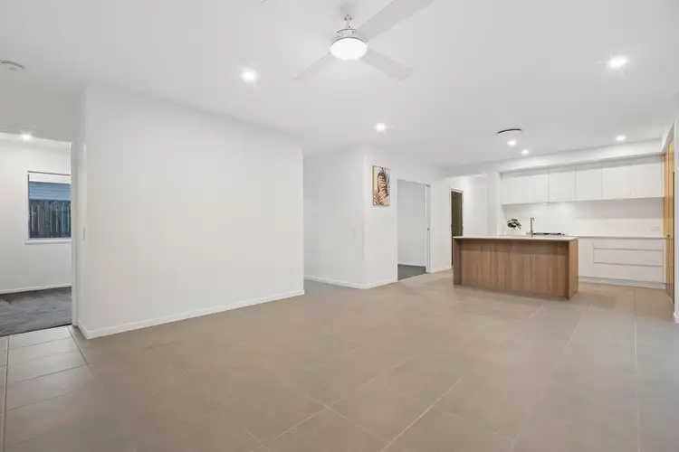 Fifth view of Homely house listing, 26 Greenview Circuit, Arundel QLD 4214