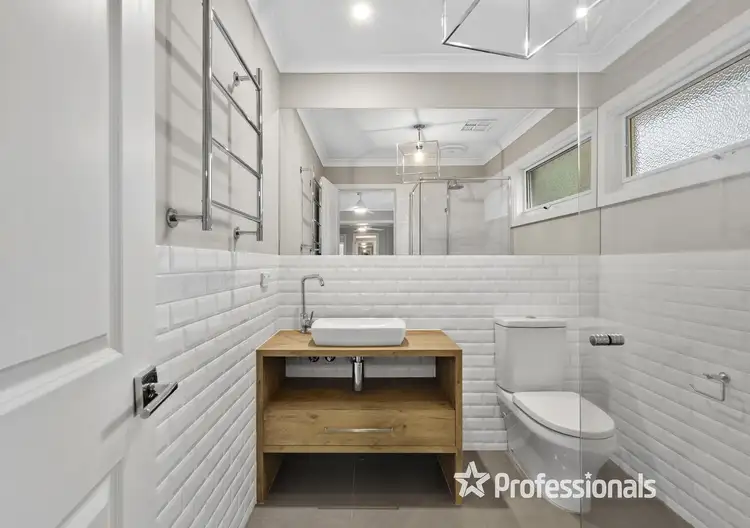 Sixth view of Homely unit listing, 4/66 Lincoln Road, Croydon VIC 3136