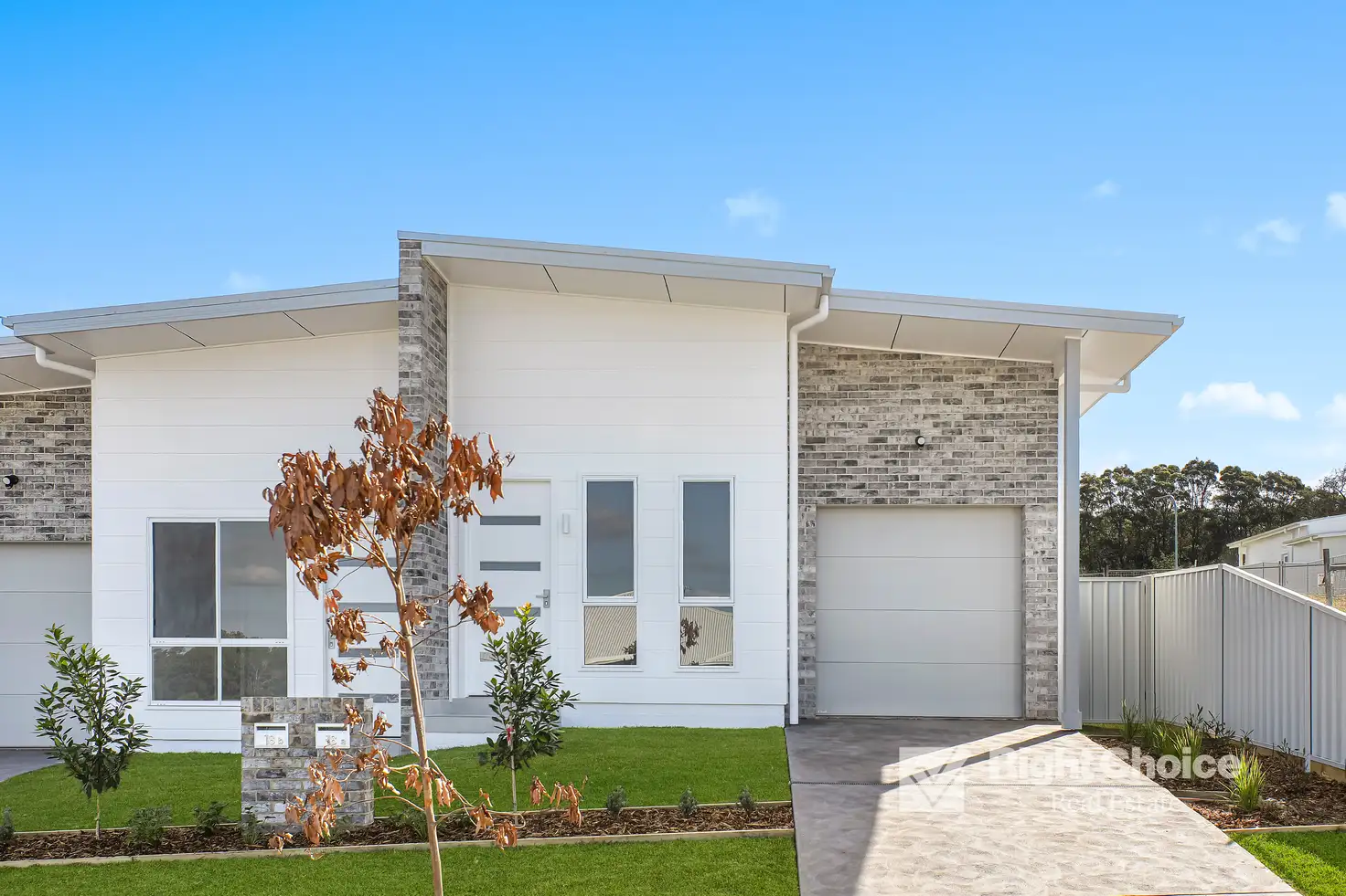 Main view of Homely semi-detached listing, 1/18 Sabre Street, Badagarang NSW 2540