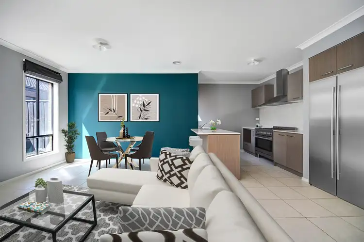 Fifth view of Homely house listing, 10 Hyams Way, Truganina VIC 3029