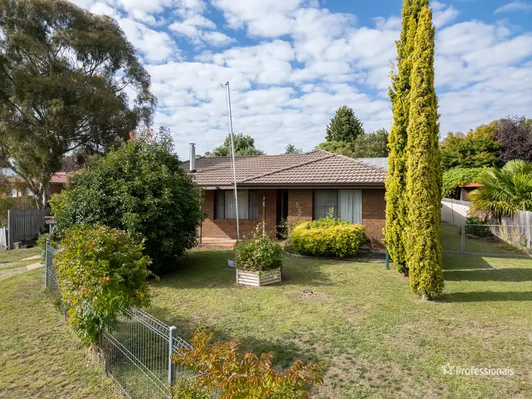 28 Lambs Avenue, Armidale NSW 2350