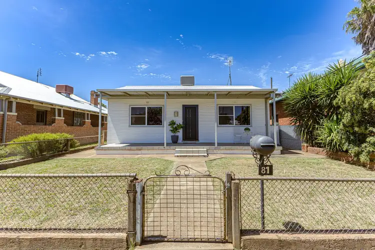 81 Bogan Street
