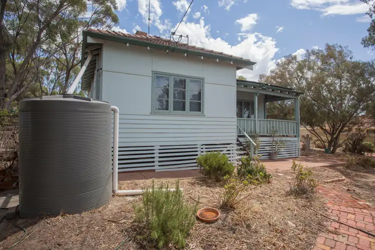 2 Thackrah Avenue, Northam WA 6401