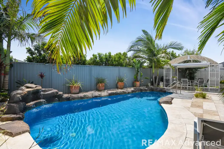 49 Foxtail Crescent