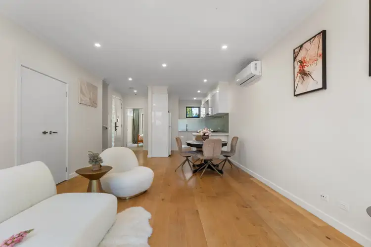 Sixth view of Homely house listing, 4/27 Burns Avenue, Clayton South VIC 3169