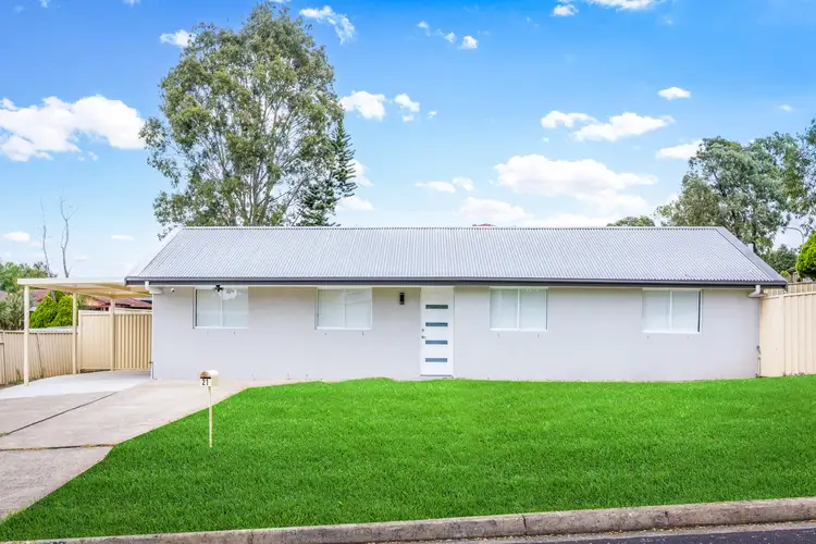 21 Semillon Crescent