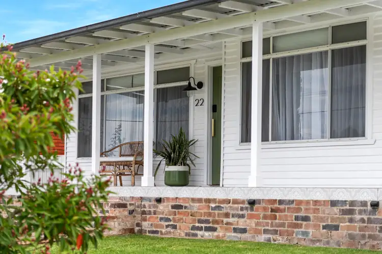 22 Normandie Place, Unanderra NSW 2526