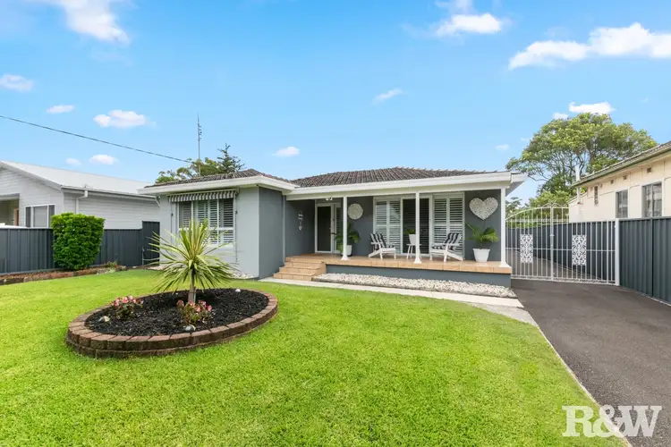 15 Winifred Avenue