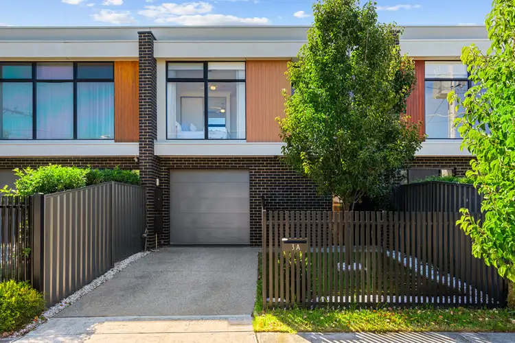 3A Reid Street