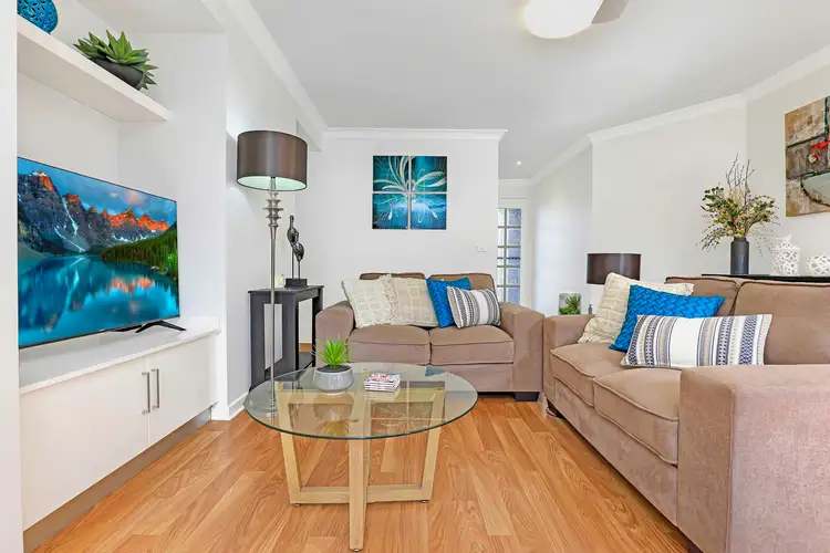 Fourth view of Homely house listing, 3 Yeldah Dr, Horsley NSW 2530