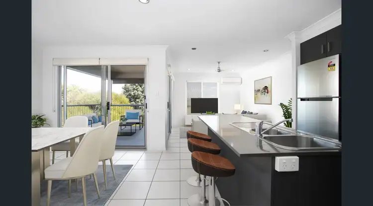Main view of Homely unit listing, 1/37 Makybe Diva Drive, Ooralea QLD 4740