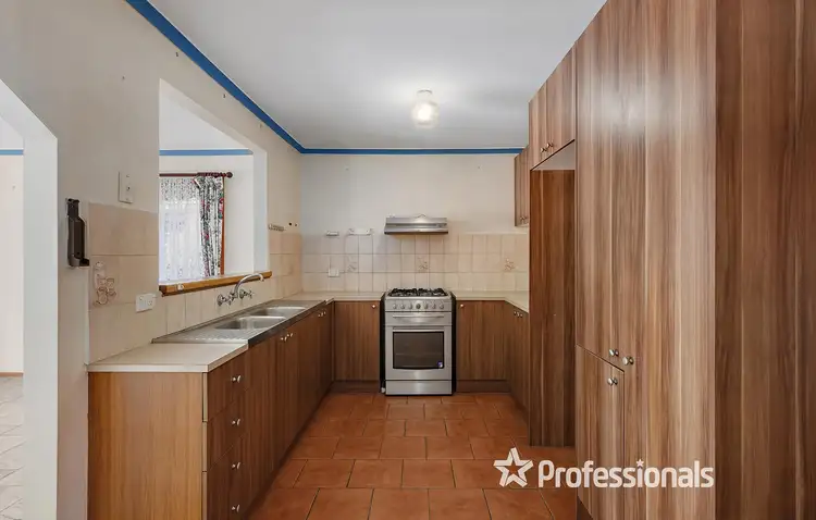 Fourth view of Homely house listing, 3 Fitzgerald Court, Mooroolbark VIC 3138