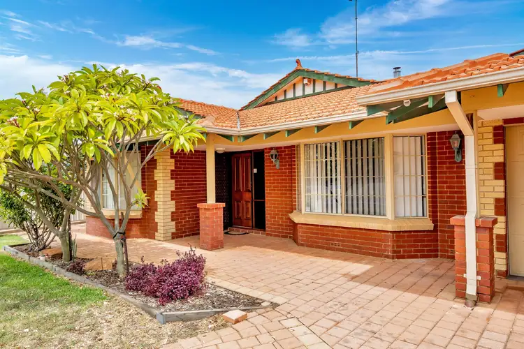 2 Dorado Street, Golden Bay WA 6174