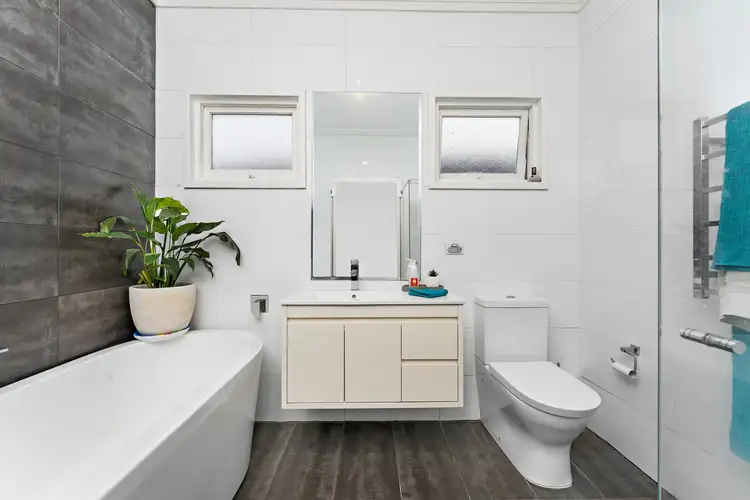 Sixth view of Homely house listing, 2 Berkeley Street, Peakhurst Heights NSW 2210