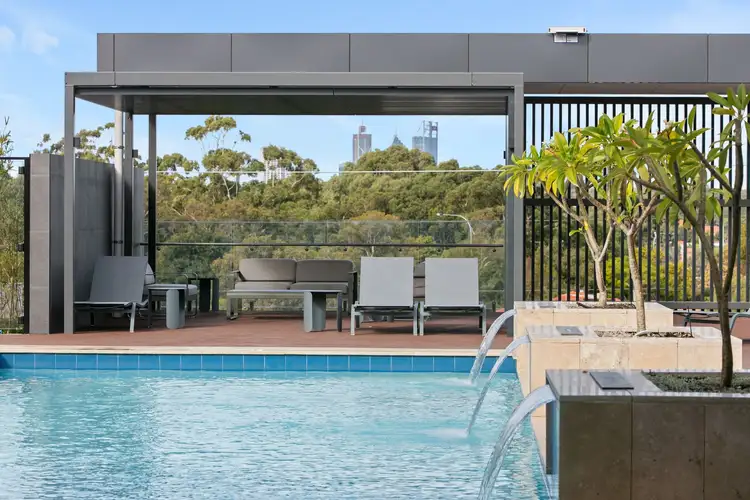 2 Thorburn Way
