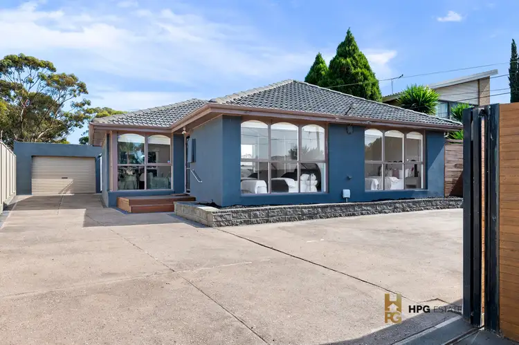 33 Fisher Grove, Tullamarine VIC 3043