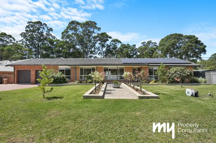 16 Stuart Place, Tahmoor NSW 2573