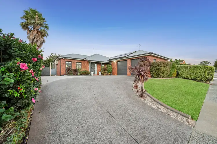 9 Highland Way, Leopold VIC 3224