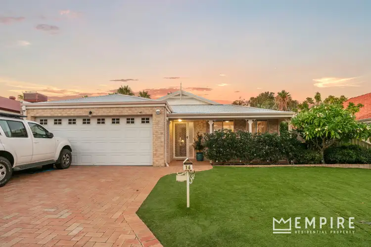 16 Hird Place, Palmyra WA 6157