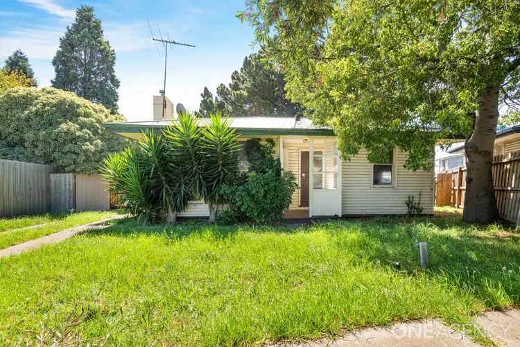 1C Nerine Court