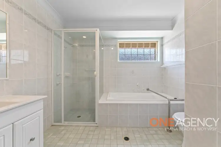 Sixth view of Homely villa listing, 1/165 West Street, Umina Beach NSW 2257