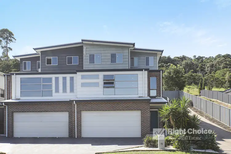 1/11 Valley View Crescent, Albion Park NSW 2527