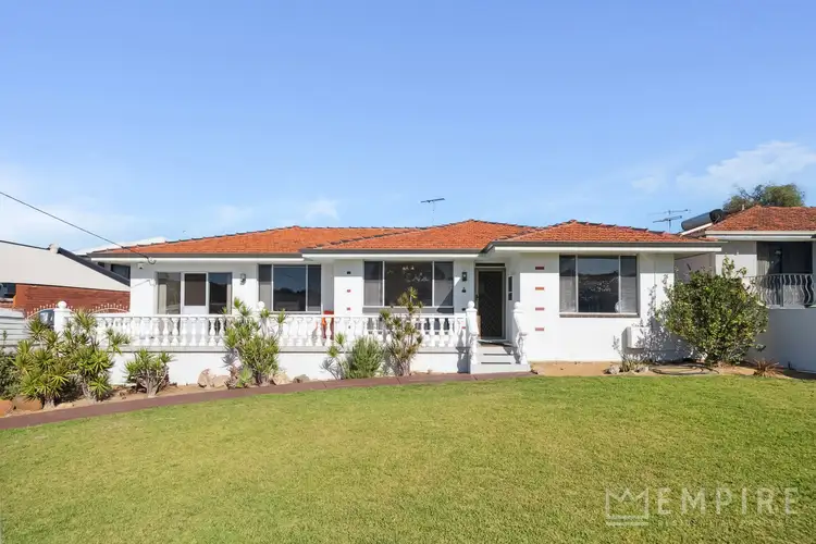 5 Rowland Place, Hamilton Hill WA 6163