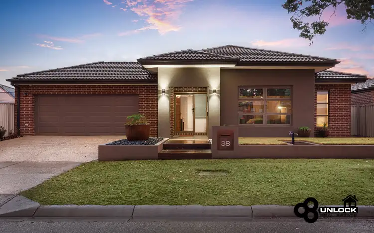 38 Willowtree Drive, Pakenham VIC 3810