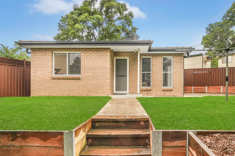 2 Thornflat Road