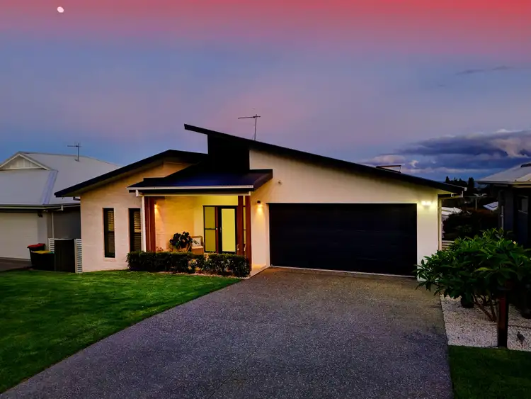 7 Shores Crescent, Diamond Beach NSW 2430