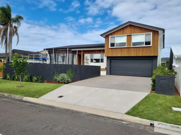 109 Helmsman Blvd, St Huberts Island NSW 2257