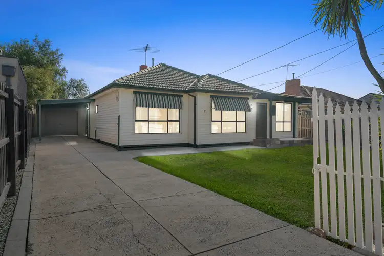 7 Kynoch Street, Deer Park VIC 3023