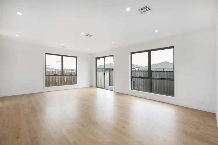 Fifth view of Homely house listing, 2 Bovine Crescent, Donnybrook VIC 3064