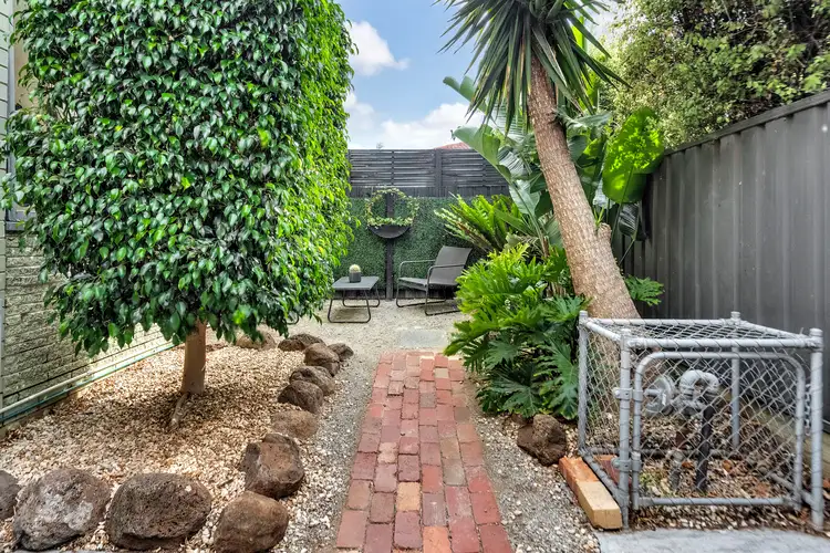 Main view of Homely unit listing, 2/31 Raleigh Street, Essendon VIC 3040