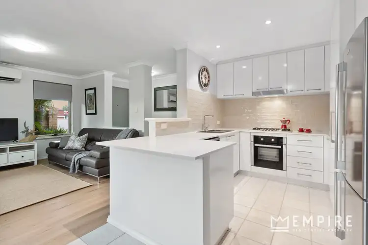 9A Azolla Court, Coogee WA 6166