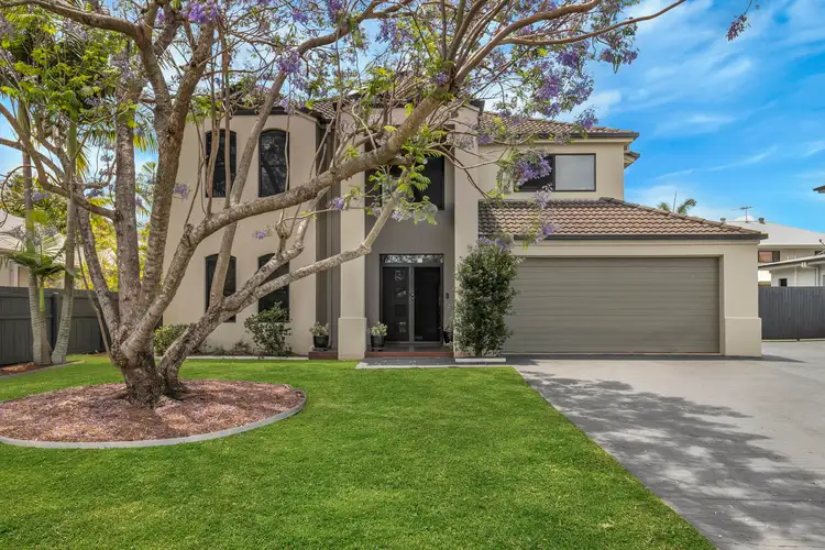 18 Barcoo Crescent, Sinnamon Park QLD 4073