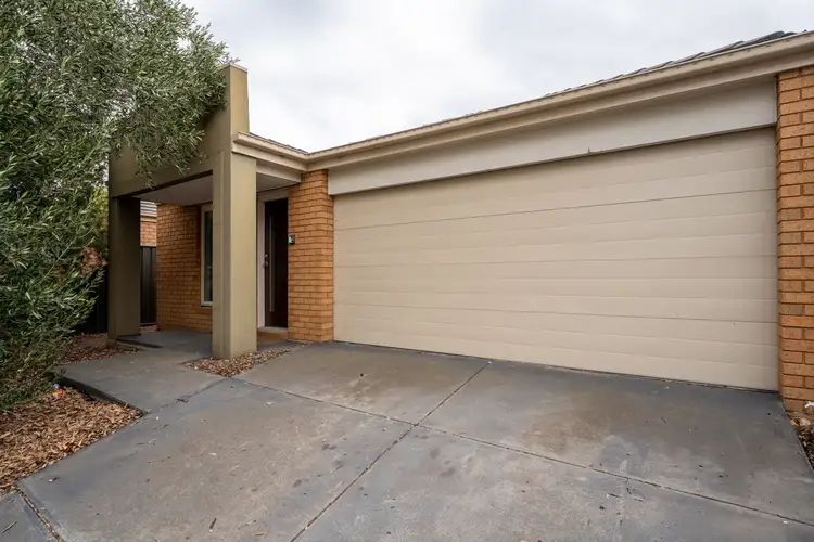 5 Duncombe Park Way