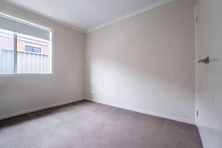 Fifth view of Homely house listing, 5 Duncombe Park Way, Deer Park VIC 3023