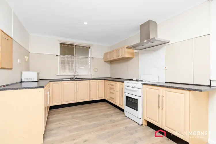 Fifth view of Homely house listing, 185 Green Street West, Lockhart NSW 2656