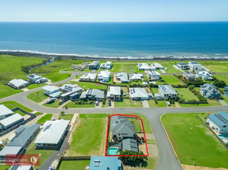 8 Dolphin Court, Elliott Heads QLD 4670