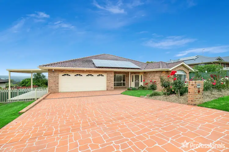 16 McCarthy Crescent, Armidale NSW 2350