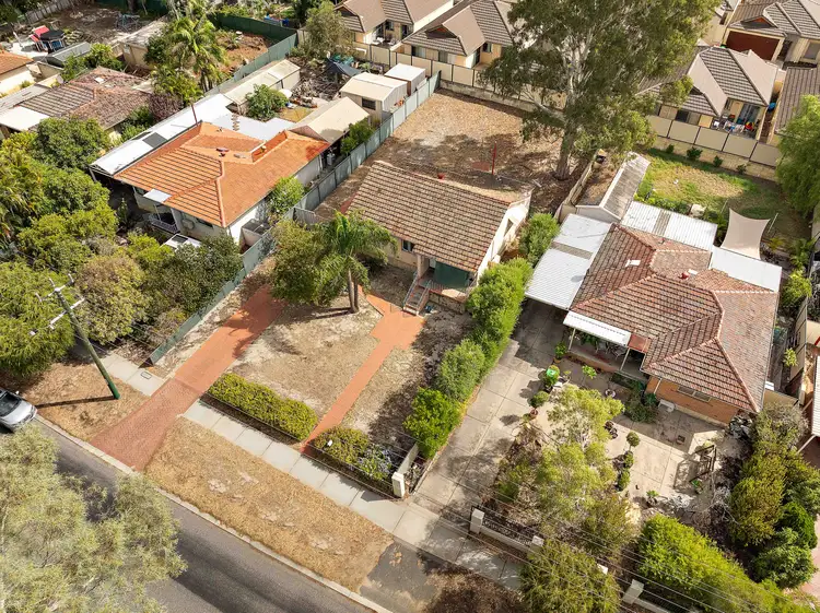 15 Sturtridge Road, Lockridge WA 6054