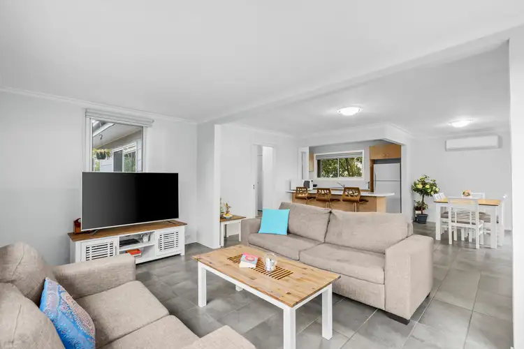 22 Westcott Parade
