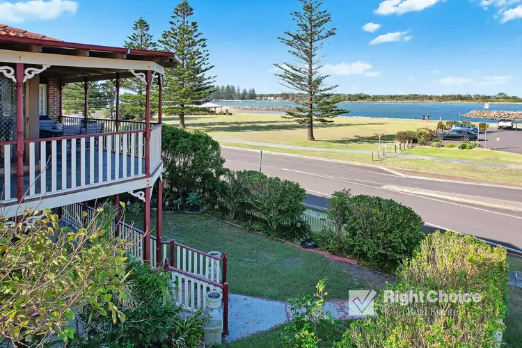 Fifth view of Homely townhouse listing, 4/37 Reddall Parade, Lake Illawarra NSW 2528