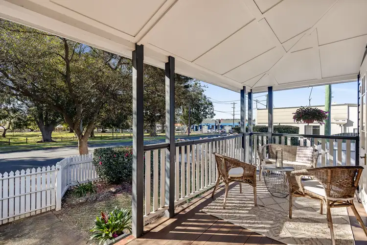 House@/104 Taylor Street, Newtown QLD 4350