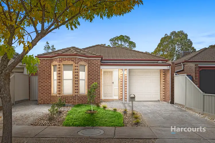 22 Nullarbor Place, Caroline Springs VIC 3023